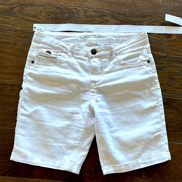 Jean shorts - Picture 3 of 3